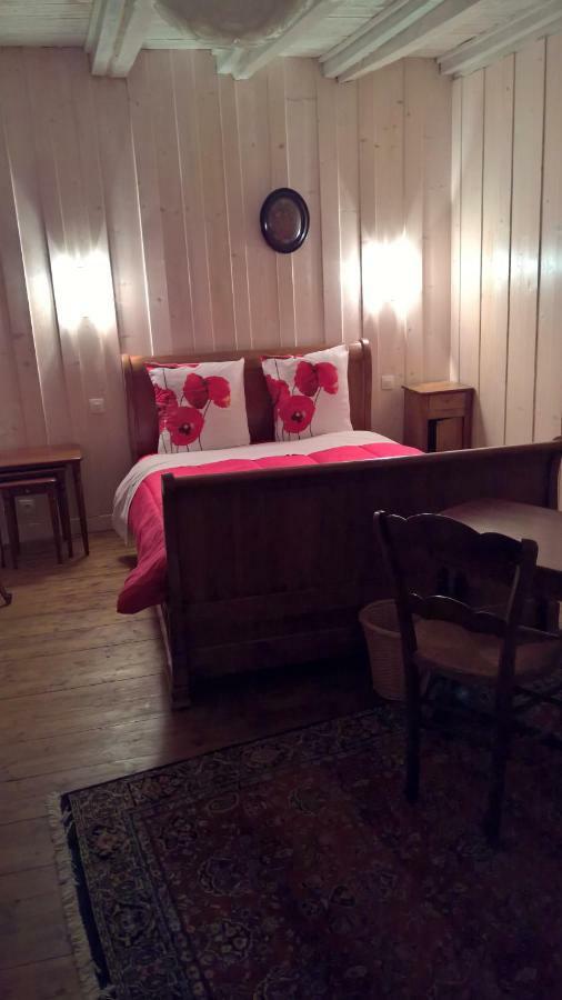Chambre D Hote 1873 Frasne Exteriör bild